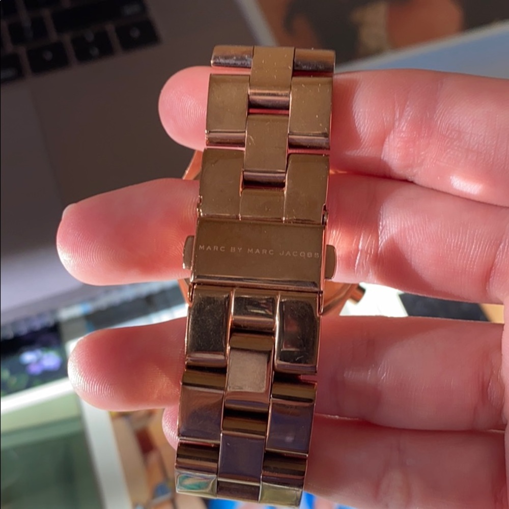 Marc Jacobs Watch - Picture 2 of 6